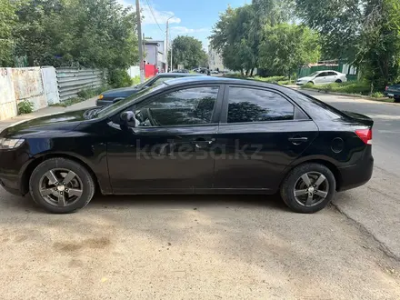 Kia Cerato 2010 года за 4 000 000 тг. в Уральск – фото 2