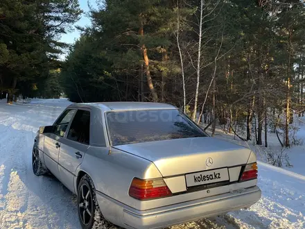 Mercedes-Benz E 200 1992 года за 1 400 000 тг. в Караганда – фото 3