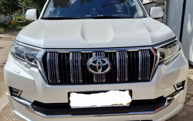 Toyota Land Cruiser Prado 2018 года за 21 500 000 тг. в Усть-Каменогорск