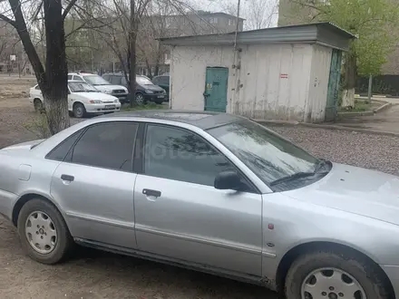 Audi A4 1998 года за 2 200 000 тг. в Караганда – фото 2