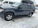 Nissan Pathfinder 2006 года за 7 400 000 тг. в Астана – фото 2