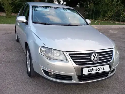 Volkswagen Passat 2010 года за 6 000 000 тг. в Шымкент