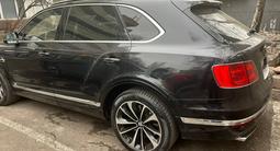 Bentley Bentayga 2017 года за 70 000 000 тг. в Астана – фото 4