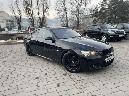 BMW 330 2007 года за 8 500 000 тг. в Алматы – фото 3