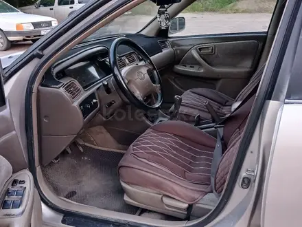 Toyota Camry 2001 года за 2 500 000 тг. в Тараз – фото 12