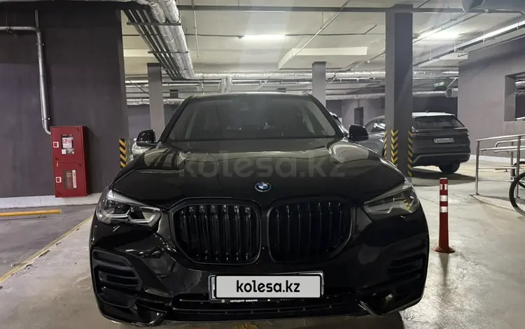 BMW X5 2022 года за 40 000 000 тг. в Алматы