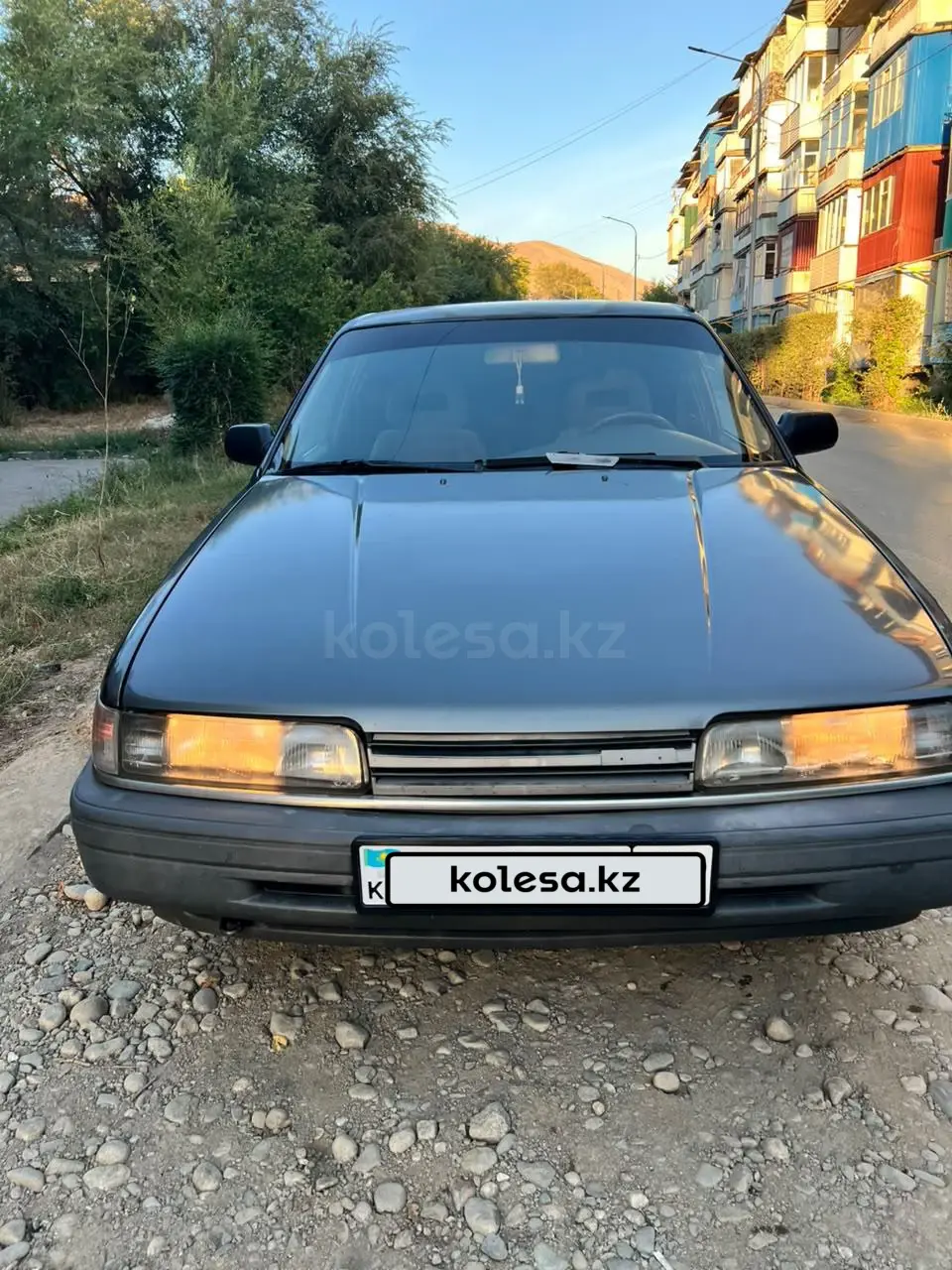 Mazda 626, 1989