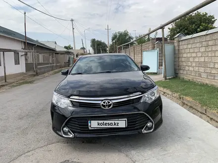 Toyota Camry 2016 года за 10 500 000 тг. в Шымкент – фото 2