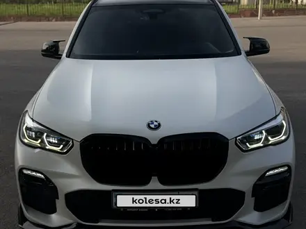 BMW X5 2020 года за 37 000 000 тг. в Шымкент – фото 2