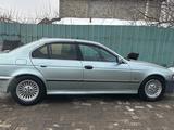 BMW 523 1996 года за 2 700 000 тг. в Алматы – фото 2