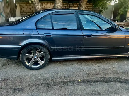 BMW 523 1998 года за 2 300 000 тг. в Павлодар – фото 3