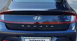 Hyundai Sonata 2021 года за 13 000 000 тг. в Астана – фото 2