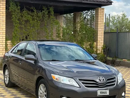 Toyota Camry 2011 года за 5 500 000 тг. в Актобе – фото 10