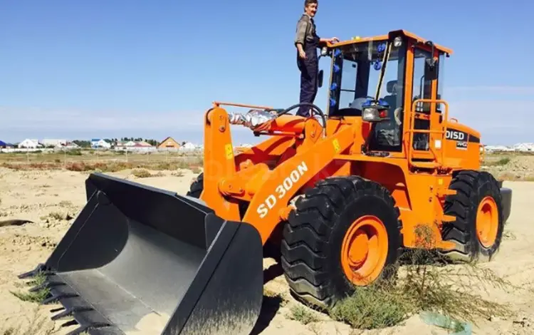 Автостекла на грузовые авто Атырау в Атырау