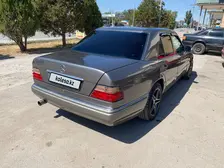 Mercedes-Benz E-Class, 1994