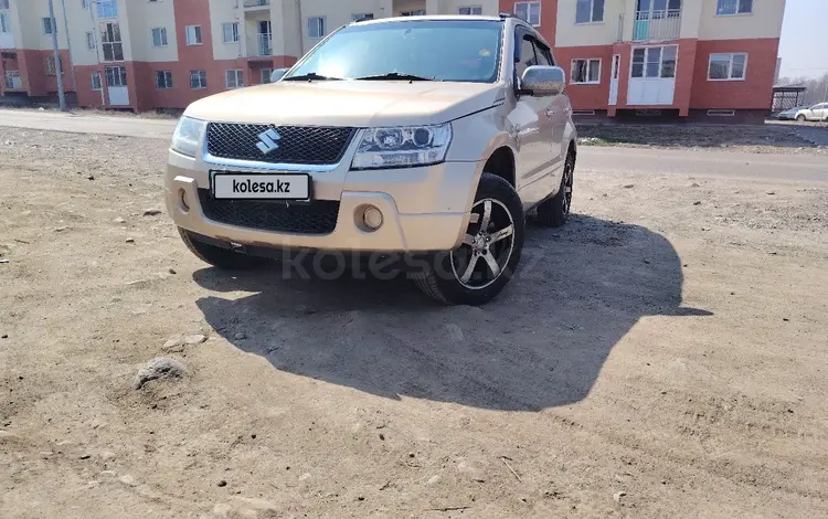 Suzuki Grand Vitara 2007 годаүшін5 500 000 тг. в Алматы