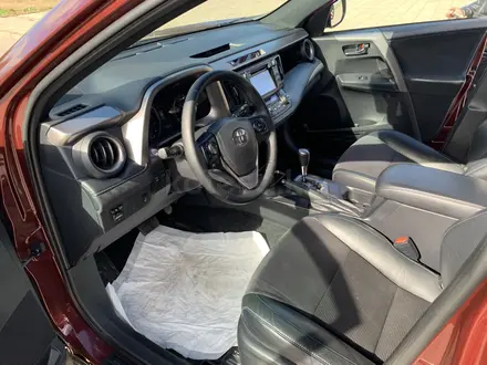 Toyota RAV4 2018 года за 12 700 000 тг. в Караганда – фото 4