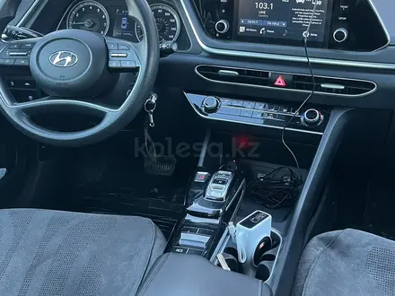 Hyundai Sonata 2021 года за 8 000 000 тг. в Актобе – фото 5