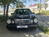 Mercedes-Benz E 320 1999 года за 3 100 000 тг. в Актау – фото 4