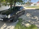 Mercedes-Benz E 320 1999 года за 3 100 000 тг. в Актау – фото 5