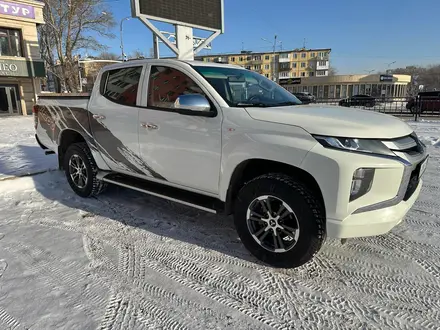 Mitsubishi L200 2022 года за 12 200 000 тг. в Караганда – фото 4