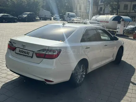 Toyota Camry 2017 года за 12 600 000 тг. в Алматы – фото 3