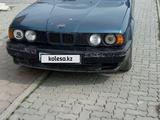BMW 520 1992 года за 950 000 тг. в Сарыозек – фото 2