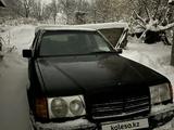 Mercedes-Benz E 200 1989 года за 950 000 тг. в Балпык би