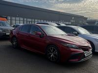 Toyota Camry 2022 года за 14 450 000 тг. в Тараз