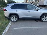 Toyota RAV4 2020 года за 15 500 000 тг. в Астана – фото 3