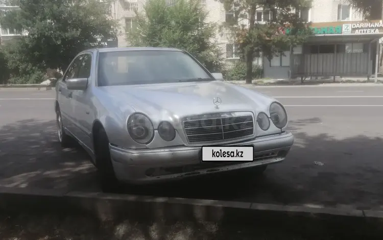 Mercedes-Benz E 320 1996 годаfor2 500 000 тг. в Алматы