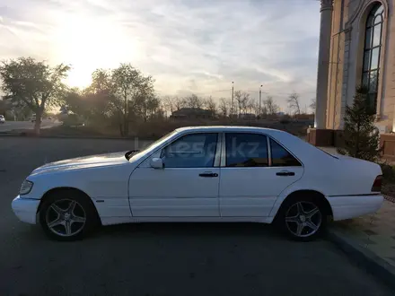 Mercedes-Benz S 320 1995 года за 3 000 000 тг. в Жезказган – фото 15