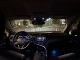 Toyota Camry 2020 года за 13 700 000 тг. в Алматы – фото 5