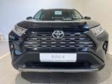 Toyota RAV4 Prestige 2023 года за 20 190 000 тг. в Актобе – фото 5