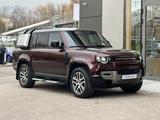 Land Rover Defender 2023 года за 58 100 000 тг. в Алматы – фото 3