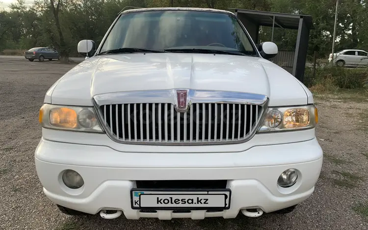 Lincoln Navigator 1999 годаfor3 000 000 тг. в Алматы