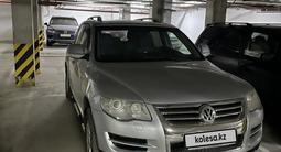 Volkswagen Touareg 2007 года за 7 243 379 тг. в Астана – фото 5
