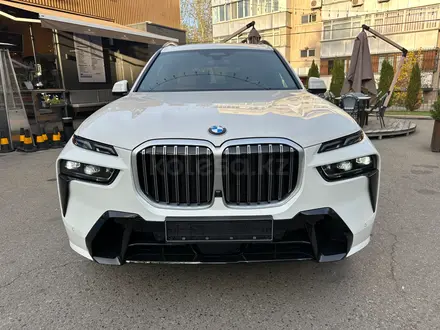BMW X7 2023 года за 69 700 000 тг. в Алматы