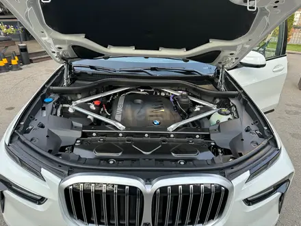 BMW X7 2023 года за 69 700 000 тг. в Алматы – фото 40