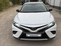 Toyota Camry 2018 года за 12 100 000 тг. в Алматы