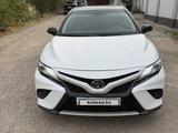 Toyota Camry 2018 года за 12 100 000 тг. в Алматы