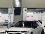 Toyota Camry 2020 года за 15 500 000 тг. в Тараз – фото 2