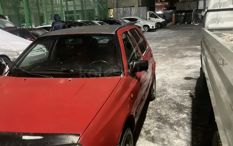 Volkswagen Golf 1994 годаfor768 000 тг. в Астана