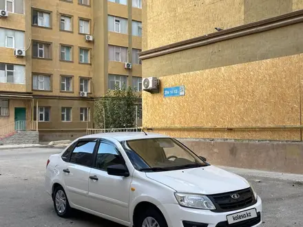 ВАЗ (Lada) Granta 2190 2015 года за 2 700 000 тг. в Актау – фото 3