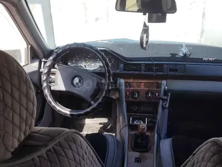 Mercedes-Benz E 230 1991 года за 800 000 тг. в Тараз – фото 10