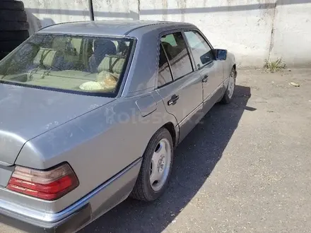 Mercedes-Benz E 230 1991 года за 800 000 тг. в Тараз – фото 3