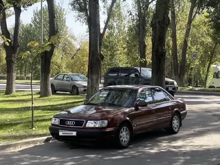 Audi 100