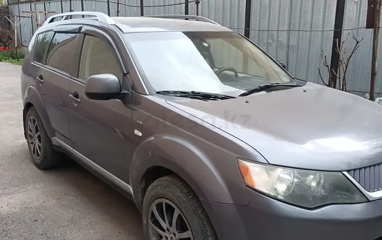 Mitsubishi Outlander 2008 годаfor6 500 000 тг. в Алматы