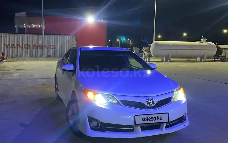 Toyota Camry 2014 годаfor9 000 000 тг. в Атырау