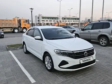 Volkswagen Polo 2020 года за 7 400 000 тг. в Астана